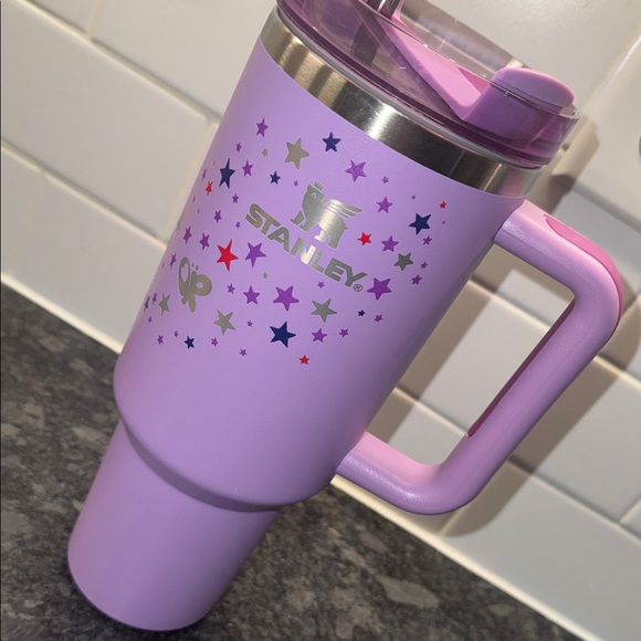 OLIVIA RODRIGO x STANLEY 💫 - Picture 2 of 4